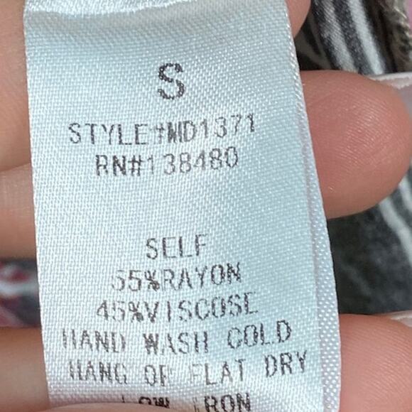 I. Madeline Womens Dress Multicolored Floral V Neck Flowy Short Sleeve Small - Picture 5 of 10